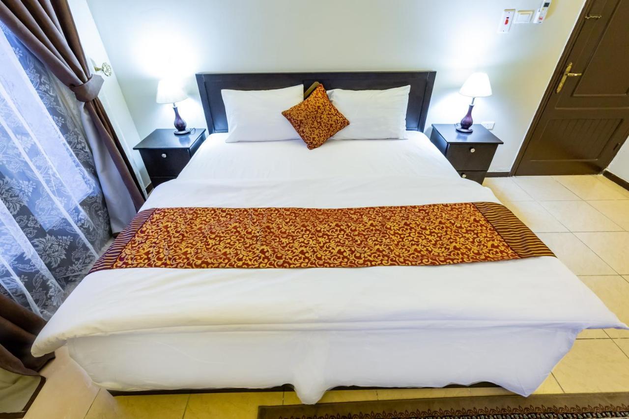 Al Eairy Furnished Apartments- Jeddah 1 Екстер'єр фото