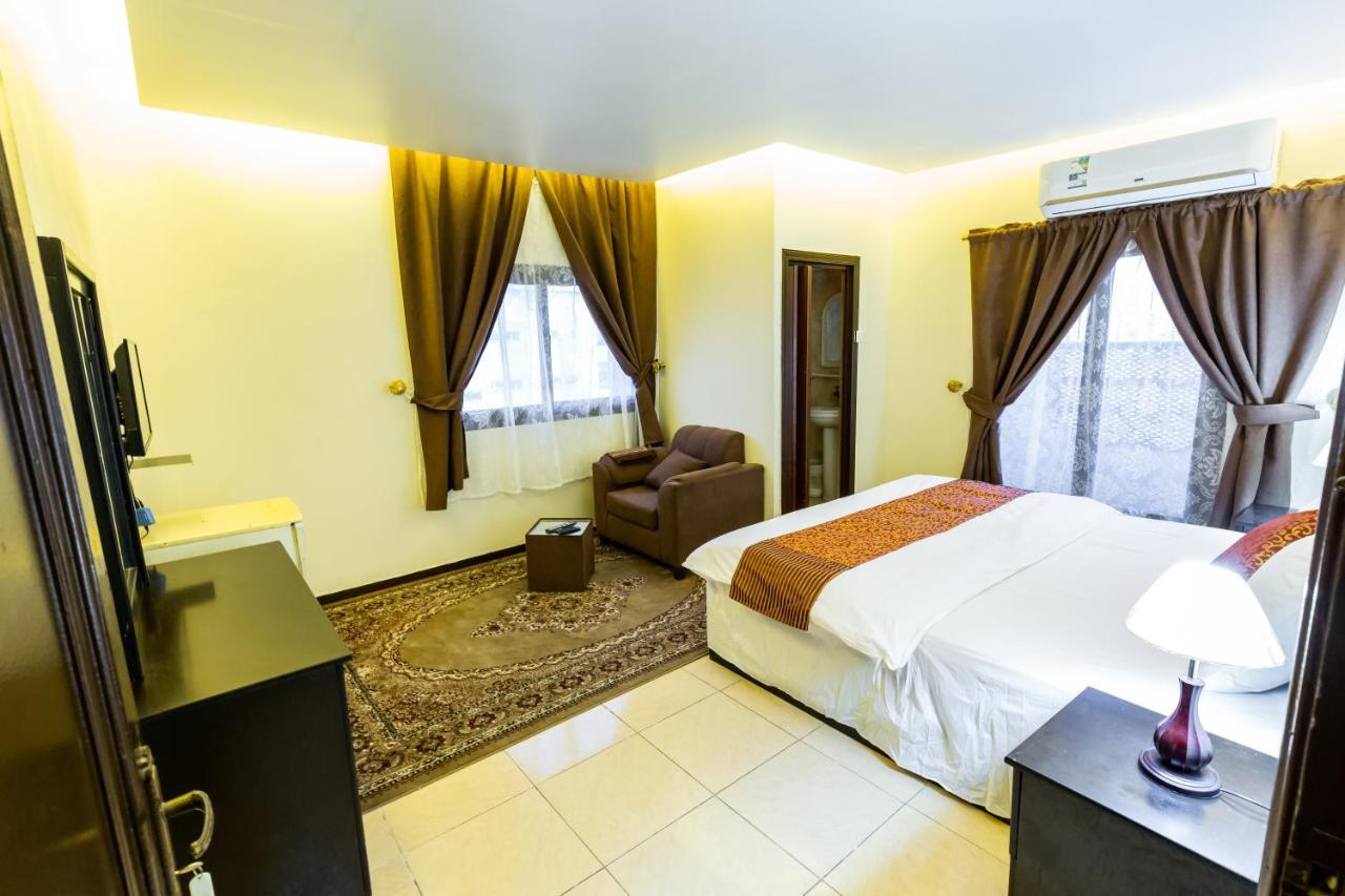 Al Eairy Furnished Apartments- Jeddah 1 Екстер'єр фото