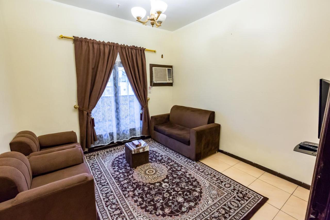 Al Eairy Furnished Apartments- Jeddah 1 Екстер'єр фото