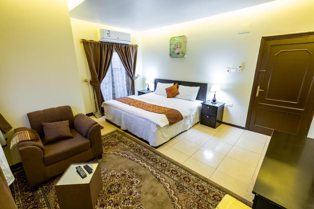 Al Eairy Furnished Apartments- Jeddah 1 Екстер'єр фото